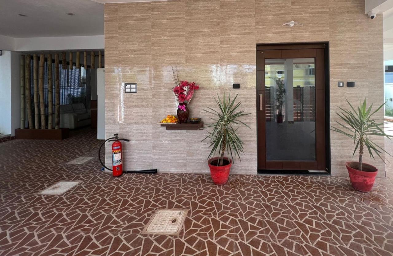 Tranquility Inn Chennai Exterior foto